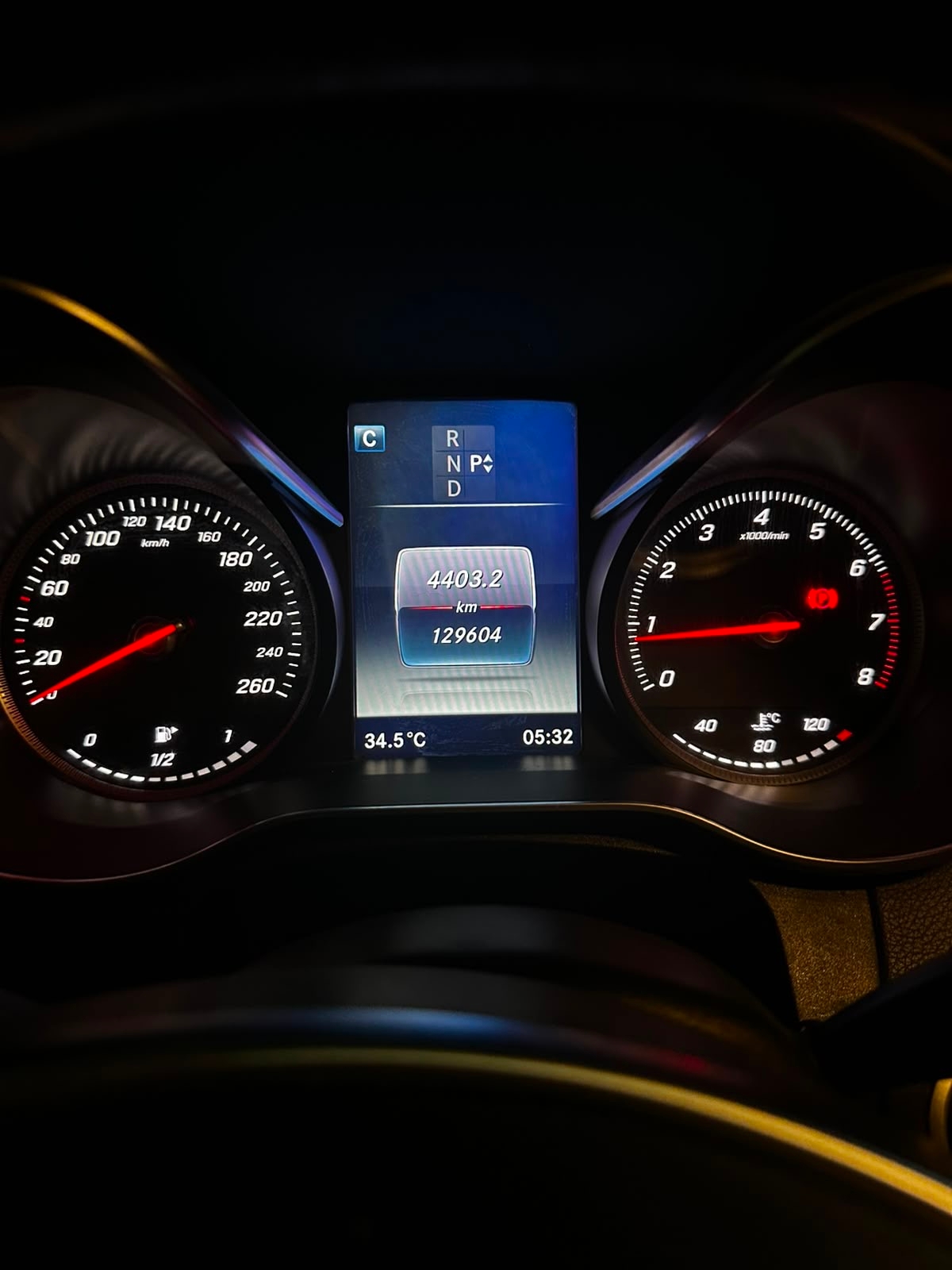 wit Mercedes Benz C200 Coupe 2017